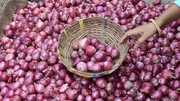 সিলেটে পেঁয়াজের বাজার অস্থির !! অজুহাত বন্যার